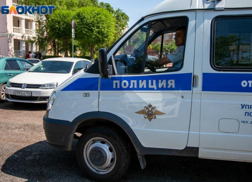 Сбил 4-летнего ребенка и скрылся: полиция разыскивает водителя в Волгоградской области