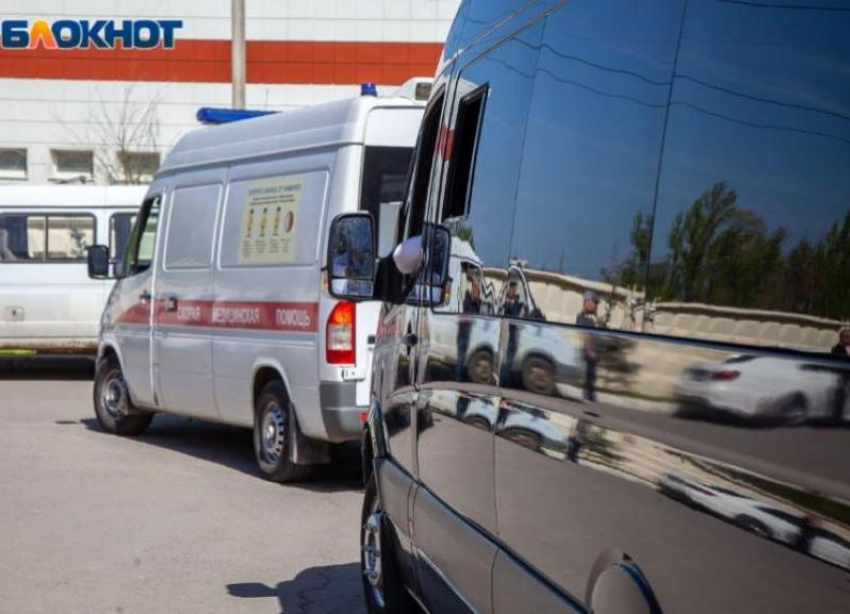 Автобус «2У» сбил пешехода в Волжском: за сутки случилось 2 ДТП