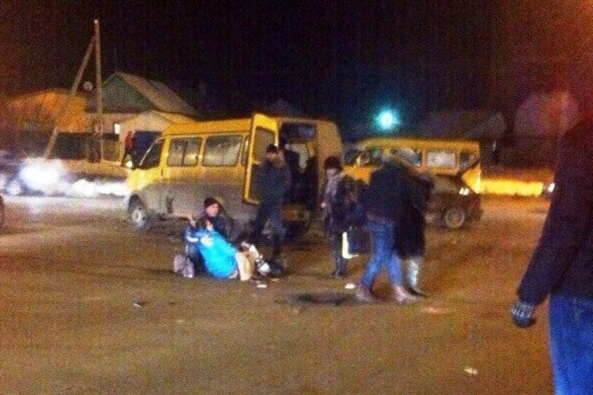 В Волжском в ДТП пострадали две пассажирки маршрутного такси