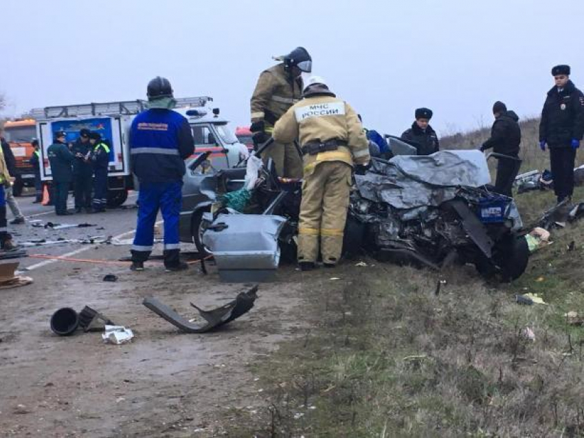 Молодой водитель ВАЗа погиб в страшном ДТП