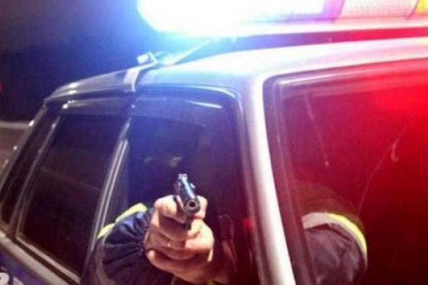 В Палласовке водителя-нарушителя задерживали со стрельбой