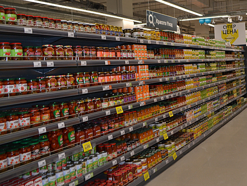 Какие продукты к Новому году волжане могут купить уже сейчас и сколько они стоят