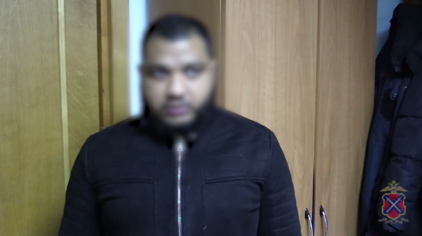 От интим-услуг до угроз расправы: в Волгограде поймали мошенников