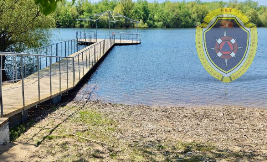 В Волжском нашли тело подростка на озере Круглом