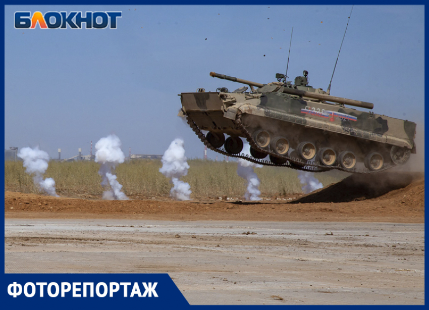 Летающие танки, боевое оружие и военные: как прошел форум «Армия-2021» в Волгоградской области