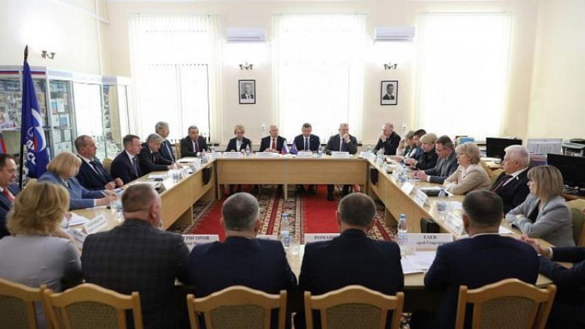 Куда уходят деньги: 4 миллиарда вложили в капитальный ремонт образовательных учреждений