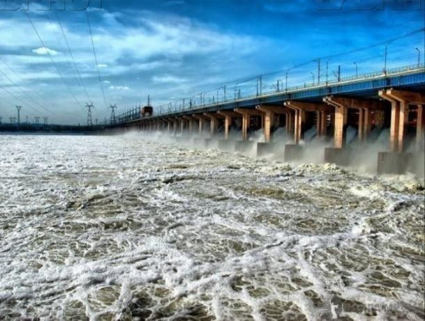 На Волжской ГЭС решили увеличить сброс воды уже в марте