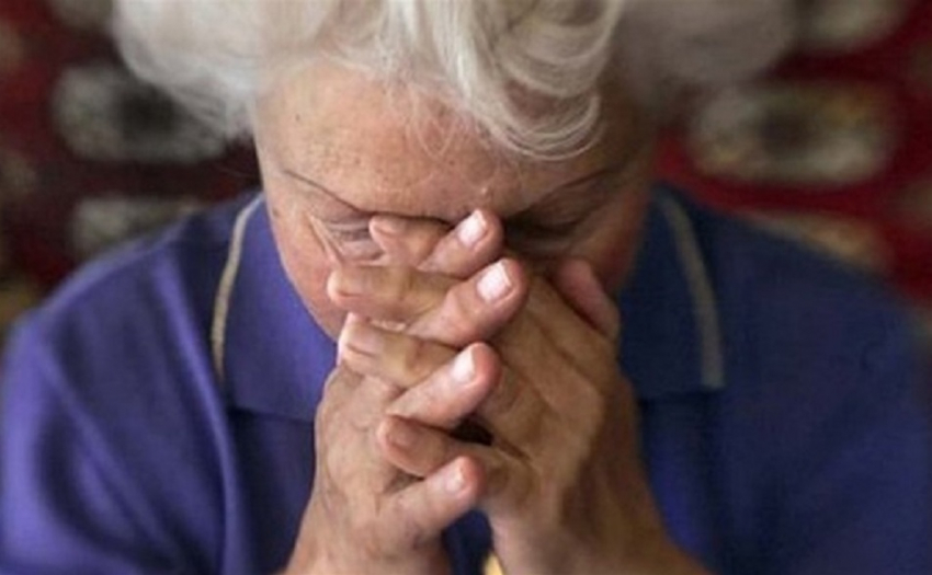 В Волжском 41-летний мужчина обокрал мать своей возлюбленной