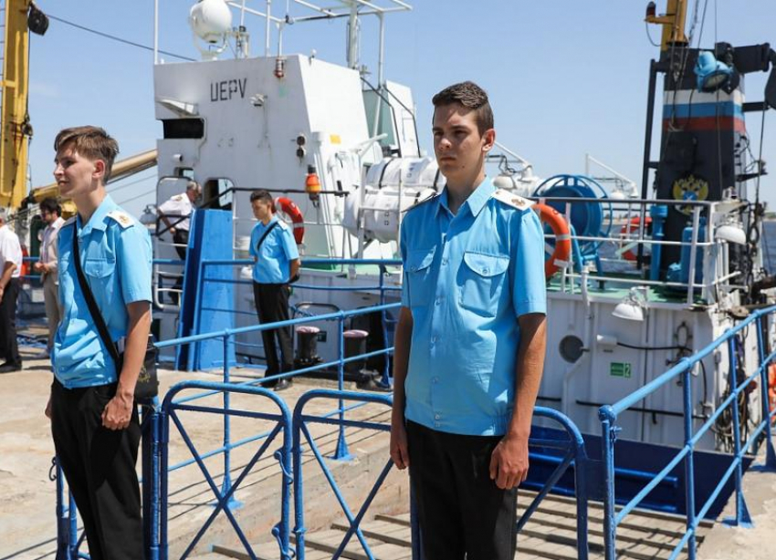 Волгоградские ученые получили малый рыболовный сейнер-траулер для исследования рек