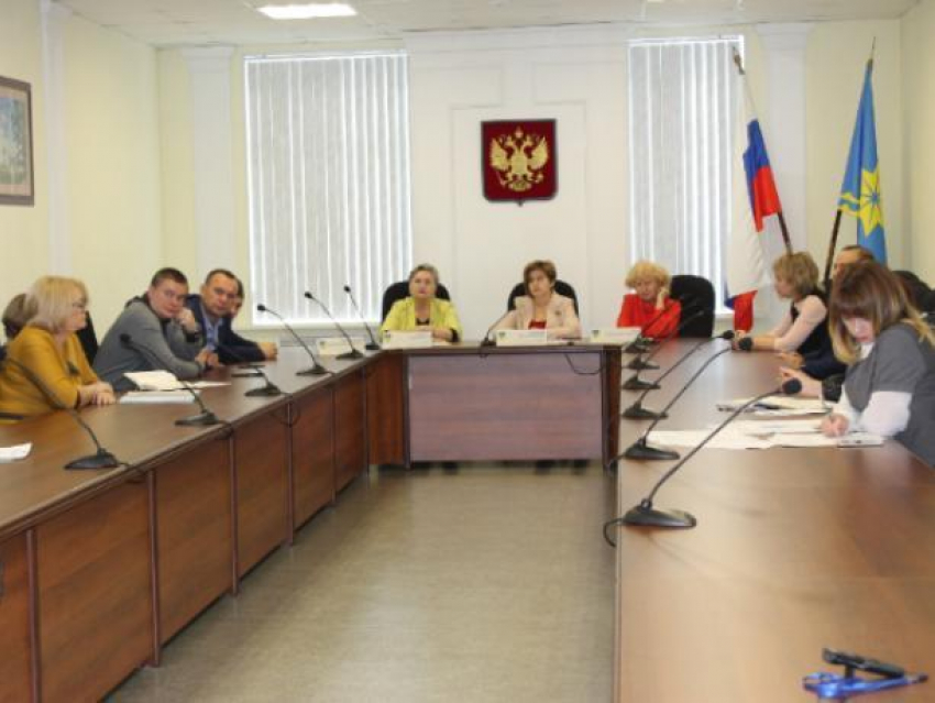 Депутаты Волжского обсудили возрождение «молочных кухонь"