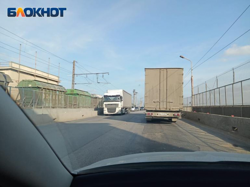 Въезд в Волжский через ГЭС запретили большегрузам с 1 апреля