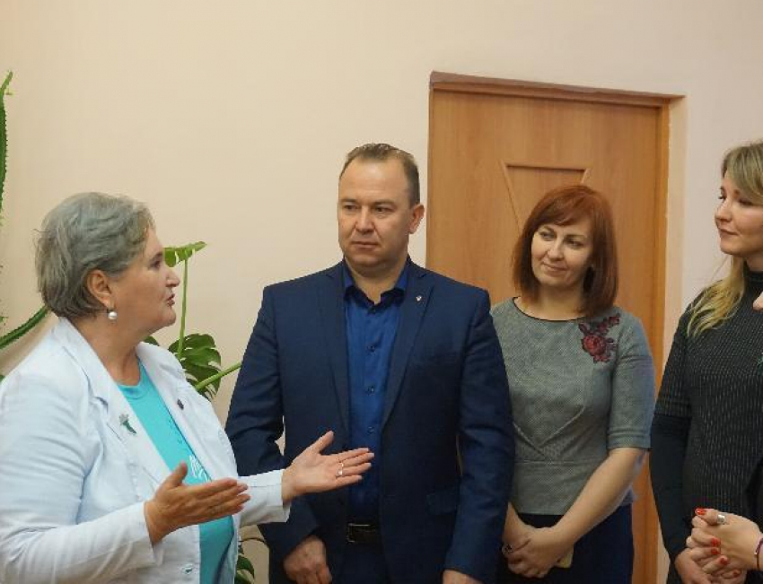 В Волжском «серебряные» волонтеры обрели свой дом