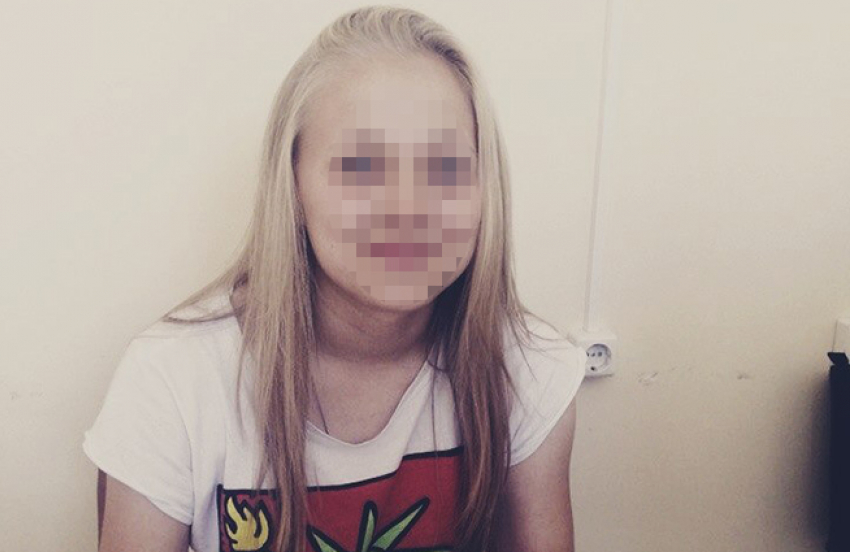 В Волгограде 17-летняя школьница повесилась в парке у колледжа