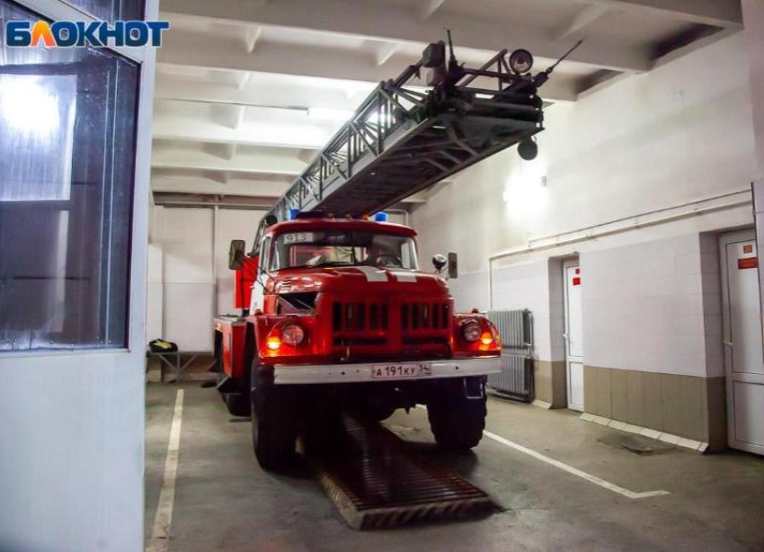 В Волжском при разборе завалов после пожара обнаружено тело пожилого мужчины