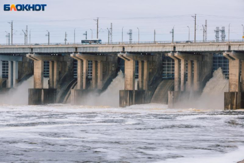 На Волжской ГЭС вновь сократили сброс воды