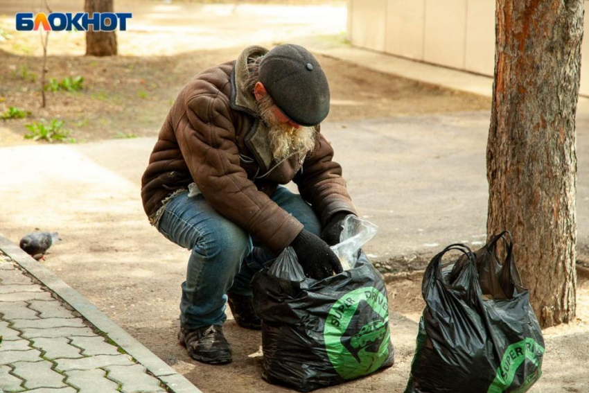 Среднемесячные зарплаты упали в Волгоградской области