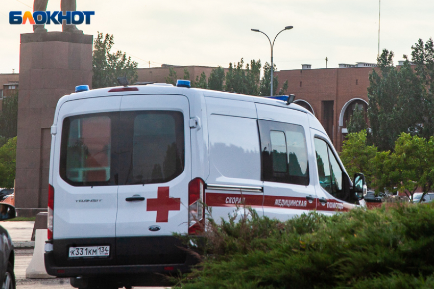 11-летний ребенок скончался в больнице после падения из окна в Волжском