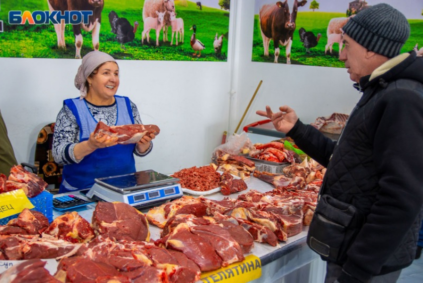 В Волжском подорожало красное мясо и овощи: статистика цен