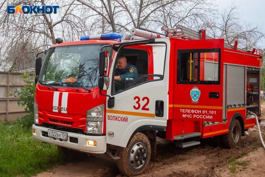 Пожар на 25 квадратных метрах случился в Волжском