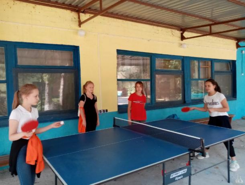 Среди воскресных школ Волжского прошел спортивный слет