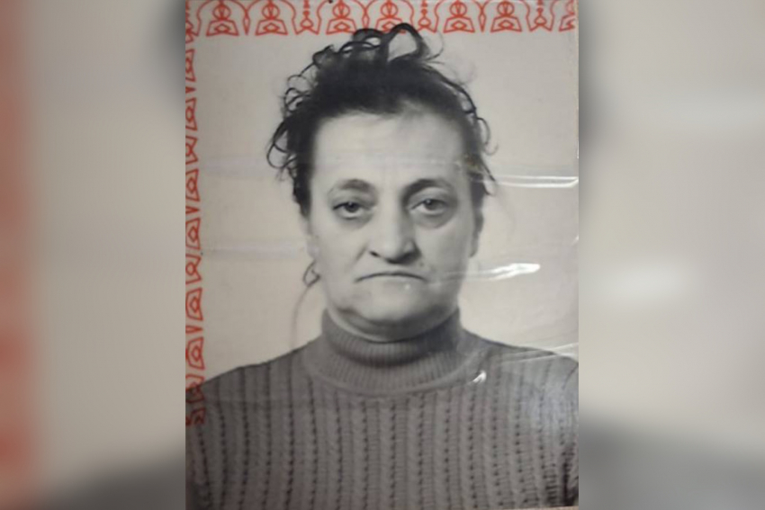 Выбежала в одних тапочках: в Волжском пропала 70-летняя женщина