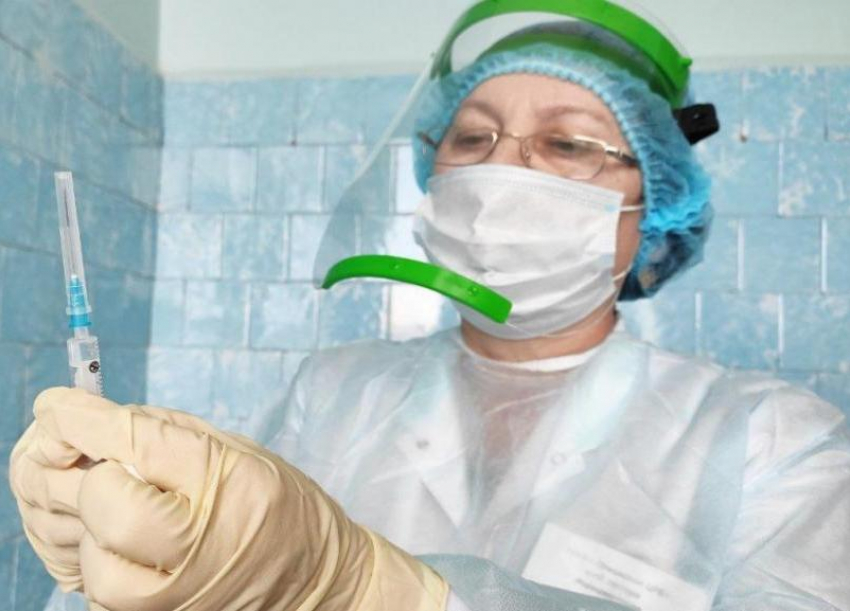 Чем отличаются две российские вакцины от COVID-19