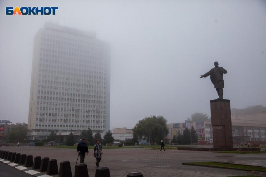 Штормовой ветер и дождь окутает Волжский в середине марта: какую погоду припасла грядущая неделя