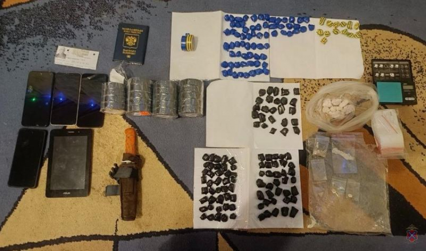Грозит пожизненное: волжские полицейские пресекли работу ОПГ с 934 граммами «синтетики»