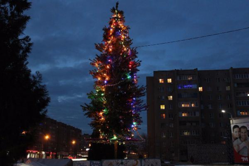 Волжан в новогодние праздники будут радовать пять елок