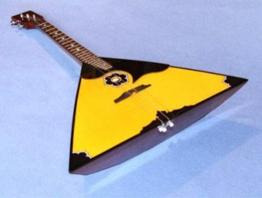 День балалайки в Волжском будет очень жарким