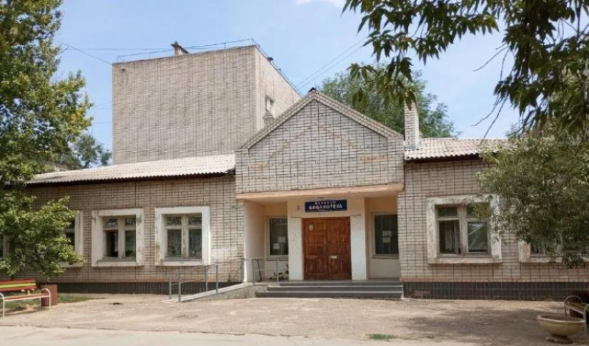 В Волжском модернизируют детскую библиотеку в 18 микрорайоне