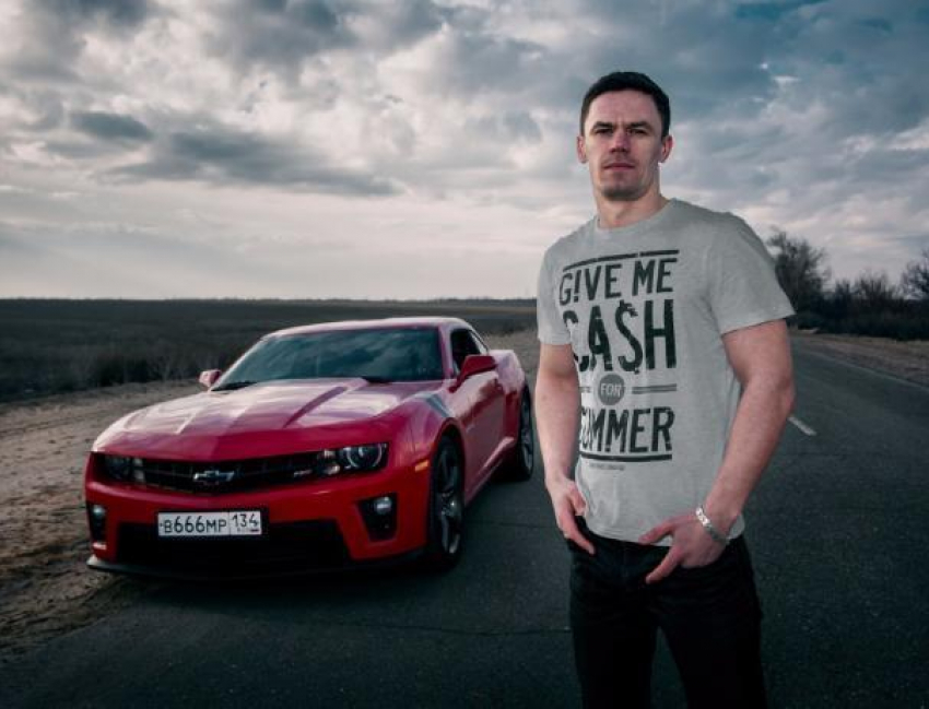 Свой автопарк Chevrolet Camaro создал волжанин Дмитрий Звягин