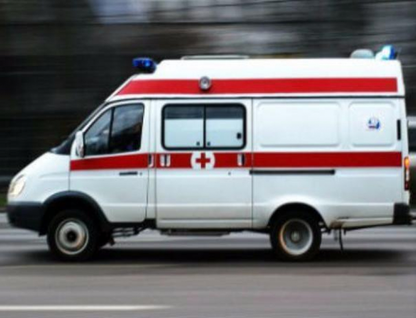 Водитель «Нивы» отправил в больницу пенсионерку в Волжском