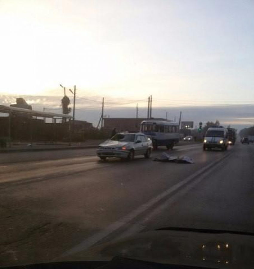 30-летний волгоградец погиб под колесами «Нексии"