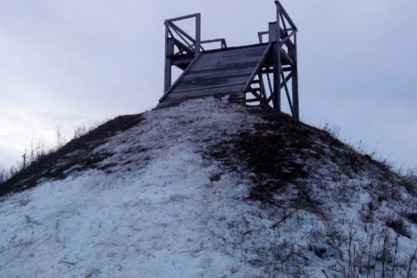 Единственный в Волгоградской области горнолыжный склон из-за отсутствия снега по-прежнему не запущен