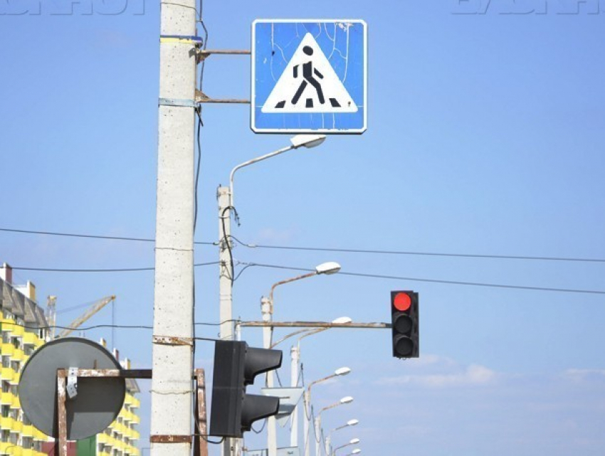 Еще два пешехода оказались под колесами машин в Волжском