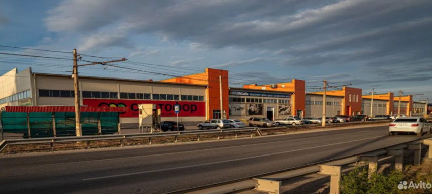 Крупный ТРЦ продают в Волжском за 380 миллионов рублей