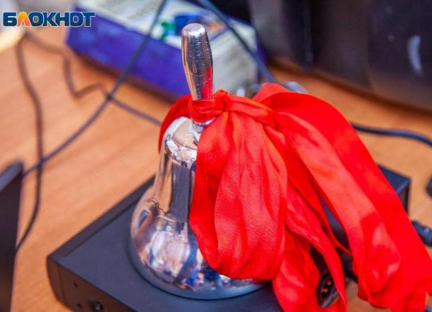 Родители требуют перевода школьников на дистанционное обучение в Волжском