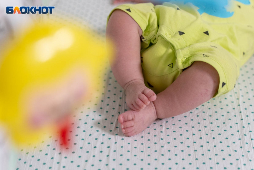 Волгоградские врачи спасли новорождённую с редчайшим наследственным заболеванием