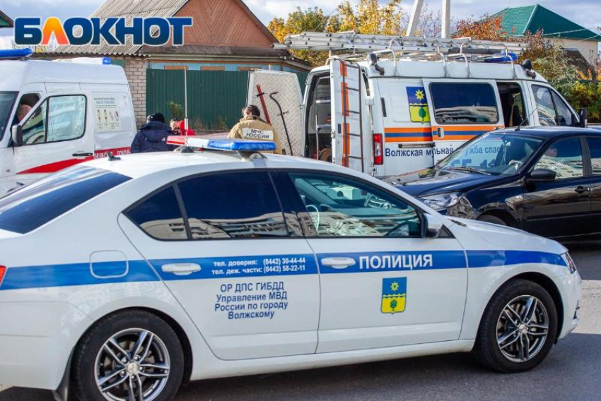 Серьезная авария с «перевертышем» потрясла Волгоградскую область: 3 пострадавших