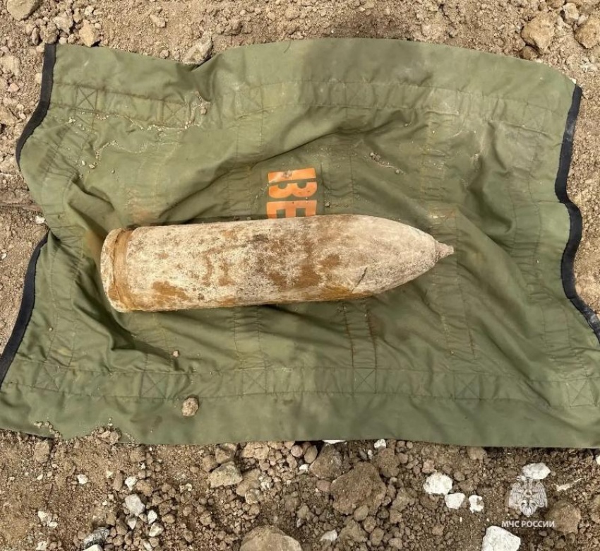 Эхо войны в земле Волгограда: саперы МЧС ликвидировали 50-килограммовый «подарок» из прошлого