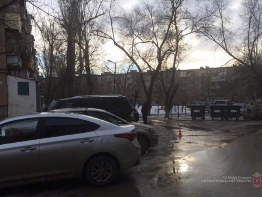 Пострадали пешеходы: два водителя в Волжском пытались скрыться с места ДТП