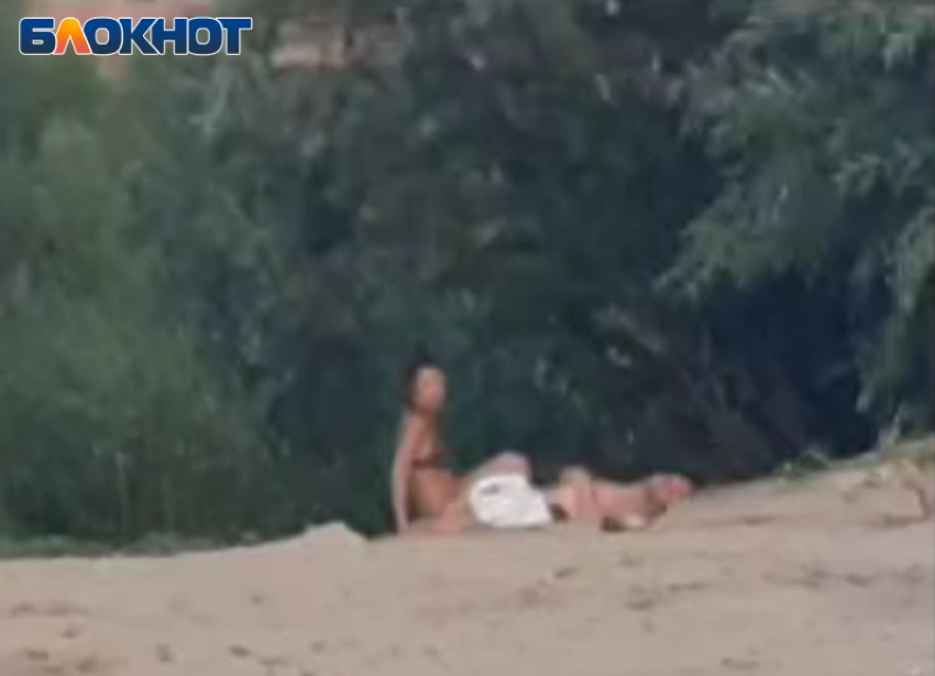 Секс на пляже смотреть порно видео онлайн бесплатно