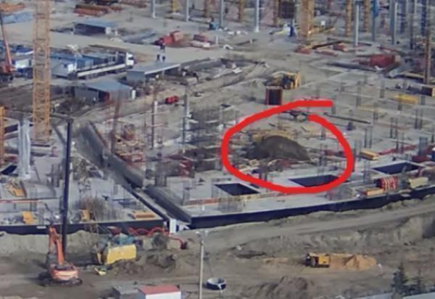 На стройплощадке «Волгоград Арена» упала высотная конструкция c рабочими