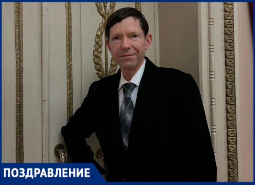 Руководитель волжского вокального ансамбля «Русская песня» Борис Кравченко отмечает День Рождения