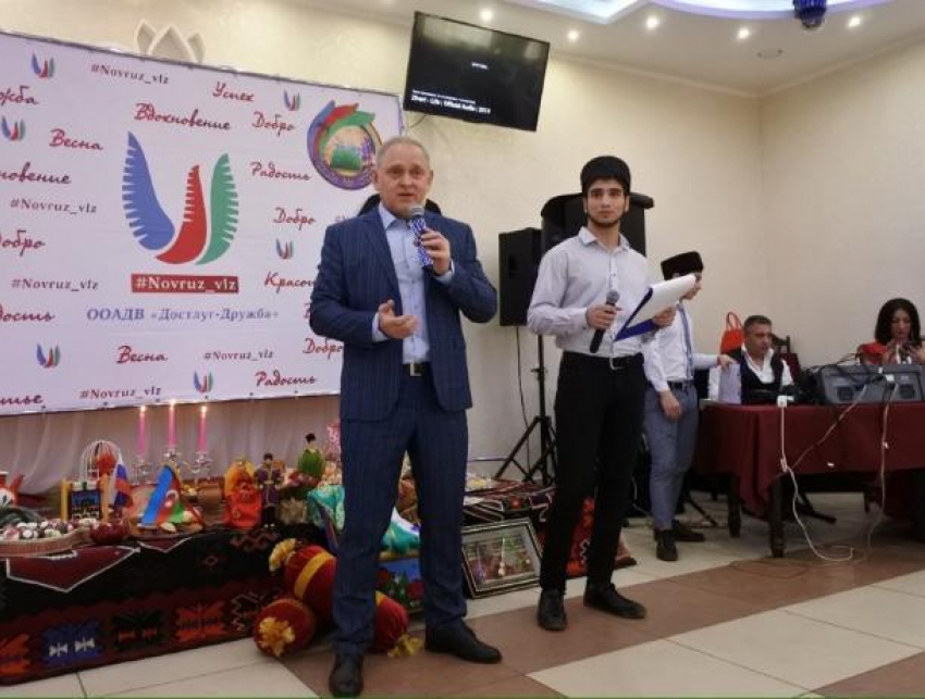 Игорь Воронин поздравил волжан с праздником «Навруз"