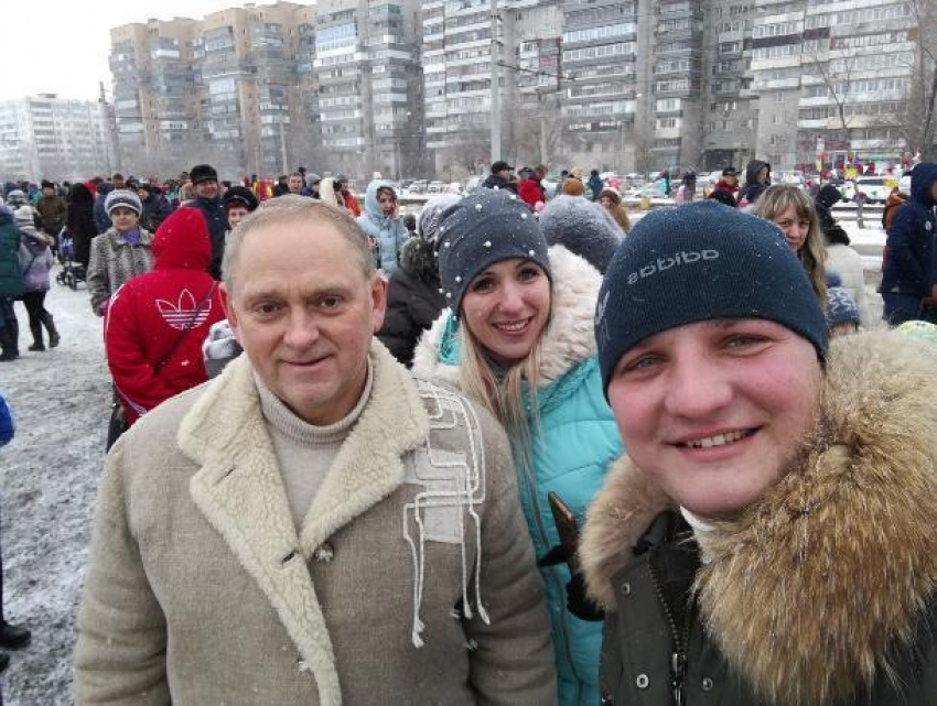 Волжанин похвастался селфи с Игорем Ворониным на Масленицу
