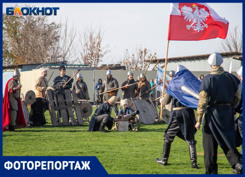 Спасители Отечества вернулись: Минин и Пожарский вели ополчение на бой в Волжском