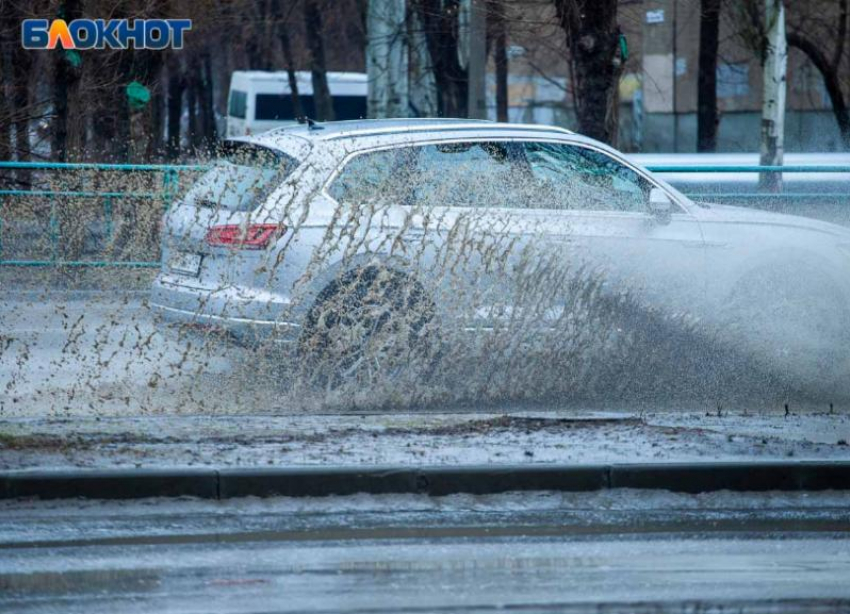Дождь зарядит на весь день: прогноз погоды на субботу в Волжском