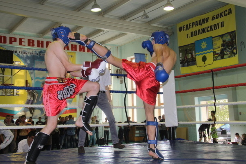Кикбоксеры «Волжанина» завоевали 8 золотых медалей на городском первенстве